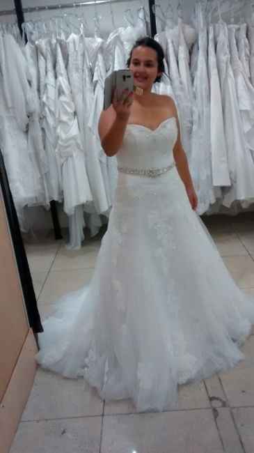 Experimentando os vestidos - 2