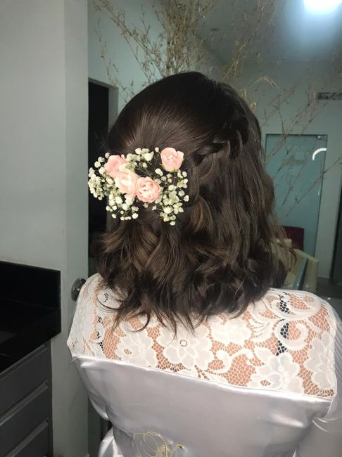 Flores no penteado: qual você prefere? 1