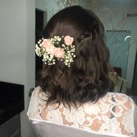 Flores no penteado: qual você prefere? - 1