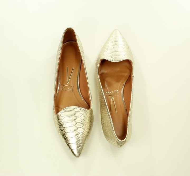 Scarpin dourado