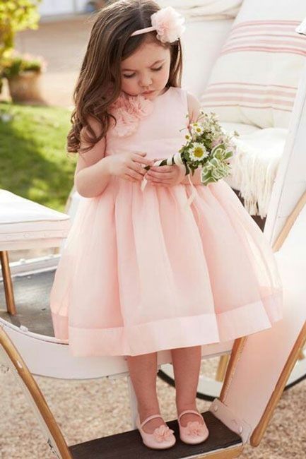 Look cor de rosa para daminhas: 8 vestidos #OutubroRosa 3