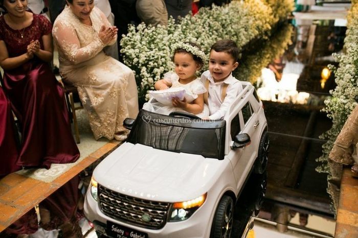 Carrinho de controle remoto para pajem 1