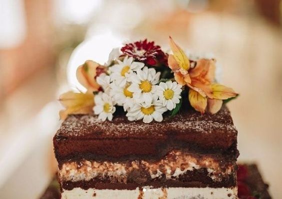 Bolo de casamento com massa de chocolate: SIM ou NÃO? 👍👎 1