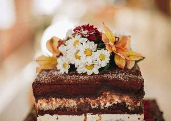 Bolo de casamento com massa de chocolate: SIM ou NÃO? 👍👎 - 1