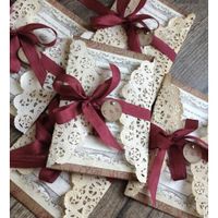 Decoração marsala e convites - 2