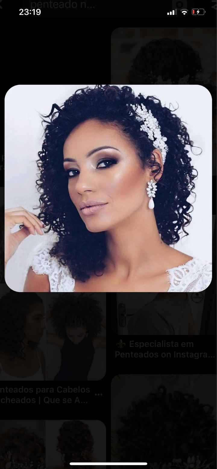 Cabelo curto e cacheado. - 2