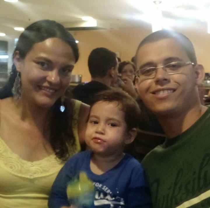 Emilene e Rafael com Miguel