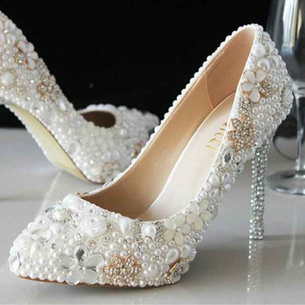 Sapatos da noiva, dúvida cruel.. as casadinhas podem nos ajudar com opiniões?? please - 7