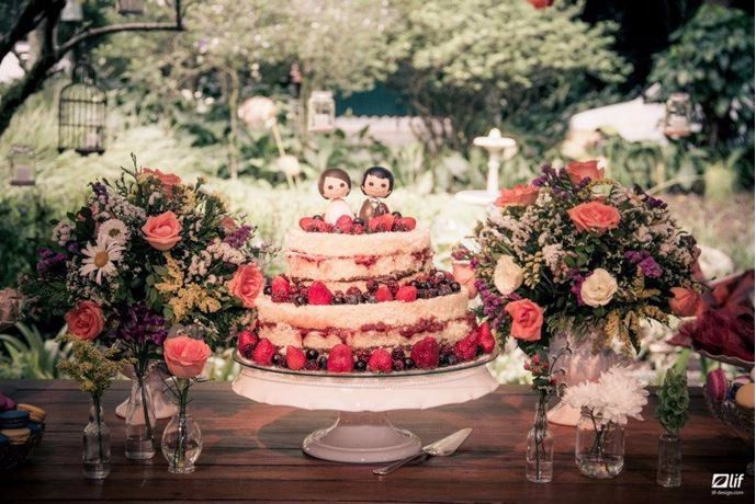 Naked cake