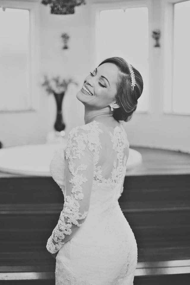 Reforma de vestido de noiva perfeito!