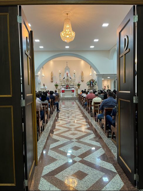 Colocar ou não decoração na igreja católica? 1