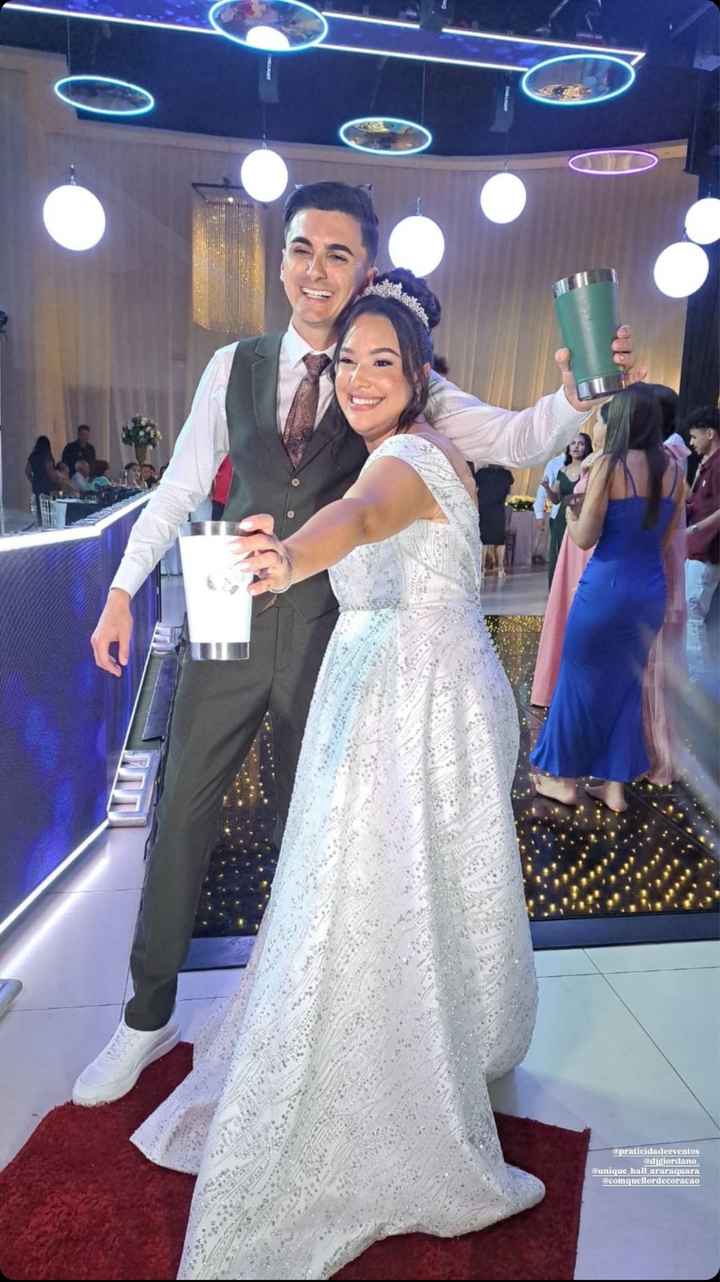 Nosso grande dia chegou, casamos. 👰🏻‍♀️🤵🏻🤍✨💐 - 10