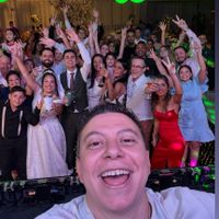 Em  relaçao a musica da festa... - 1