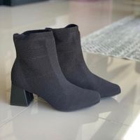 Dicas de sapato para usar em casamento de 50 anos como convidada a noite no inverno - 1