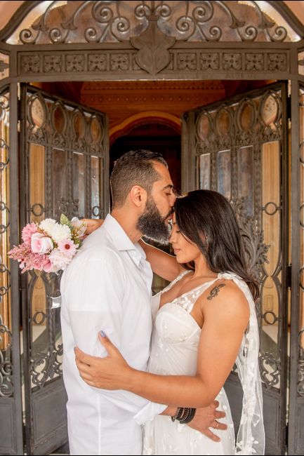 Dúvida sincera, na hora do Buquê, vocês vão jogar o buquê de vocês? 1