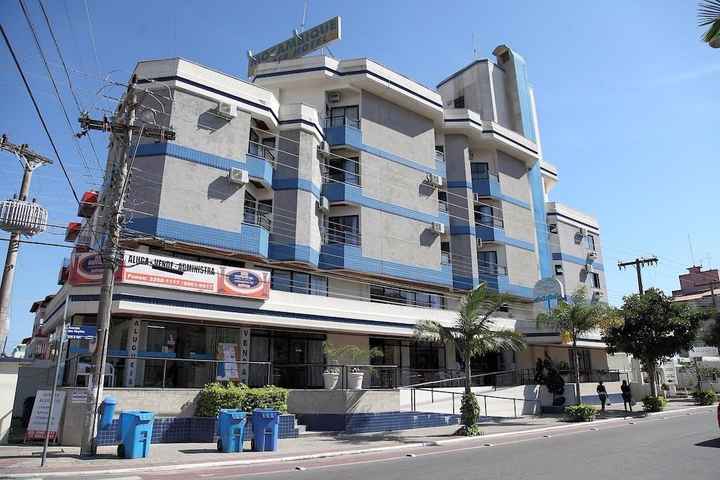 O hotel.