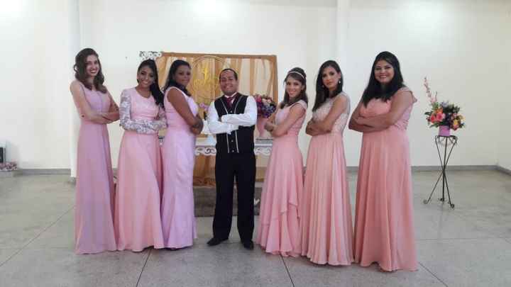 Amigas da noiva com noivo rsrsrs