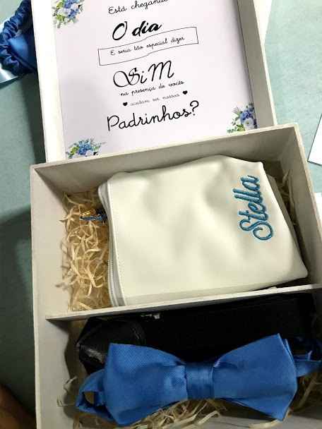 Caixa como convite de padrinhos e madrinhas ♥    