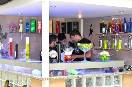 O bar