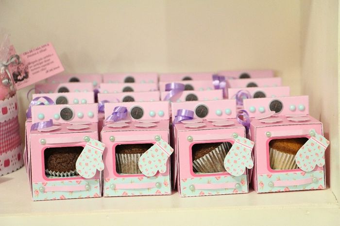 Meus amores... Mini fogãozinhos com Cupcake ! esses comprei