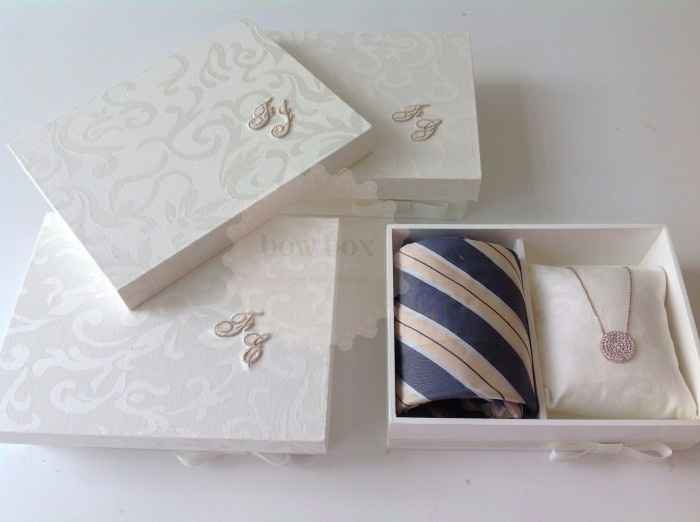 Caixa convite + gravata e pingente