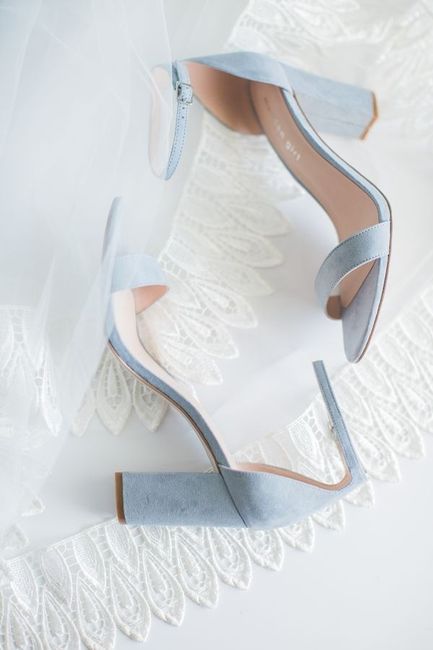 Seus sapatos: salto grosso ou fino? 2
