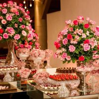 O buquê tem que combinar com a cor da decoração? o que acham? - 1