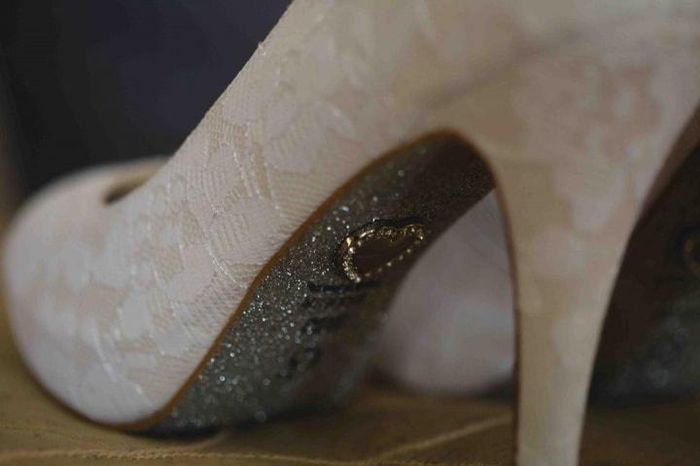 Sapato da noiva: faria uma sola personalizada? 1