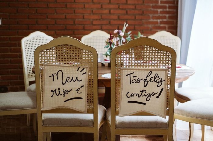 Quantos likes merece… essa cadeira para os noivos? 1