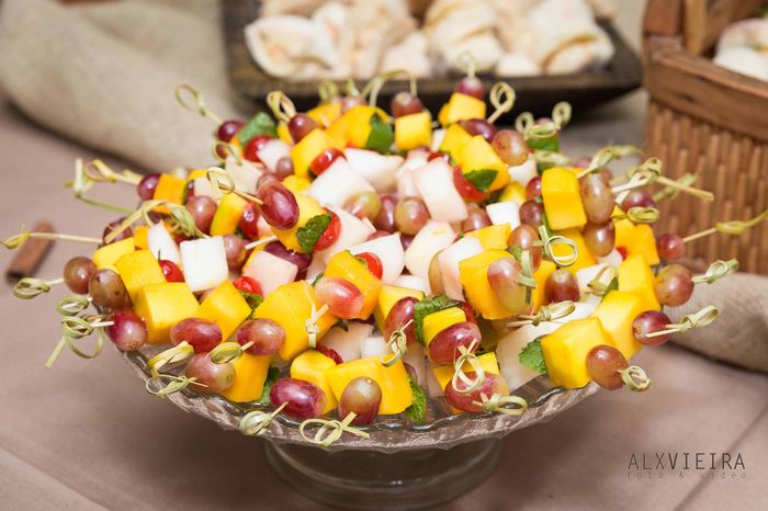 3 opções de entradinhas com frutas para a sua festa: qual você escolhe? 1