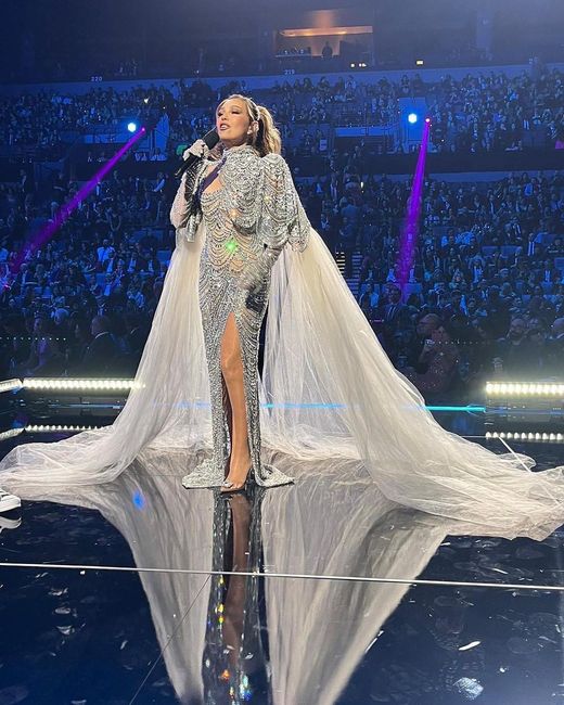 Puro luxo: os looks de Thalia para inspirar o seu Dia C! 7