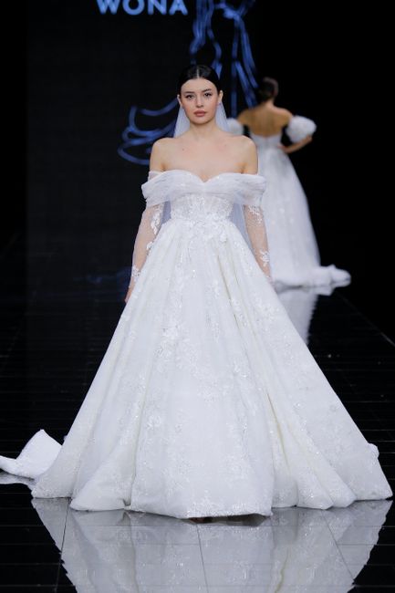 Vestido de noiva com ombro de fora? 👰 3