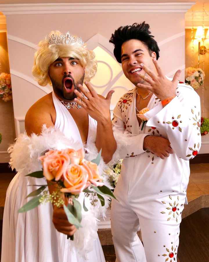 Influencers Álvaro e Lucas Guedez se casam em Las Vegas por engano - 2