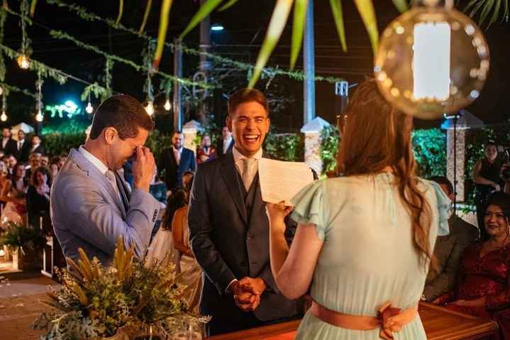 Noivos com buquês? Confira detalhes do casamento de Erick Rianelli e Pedro Figueiredo - 4