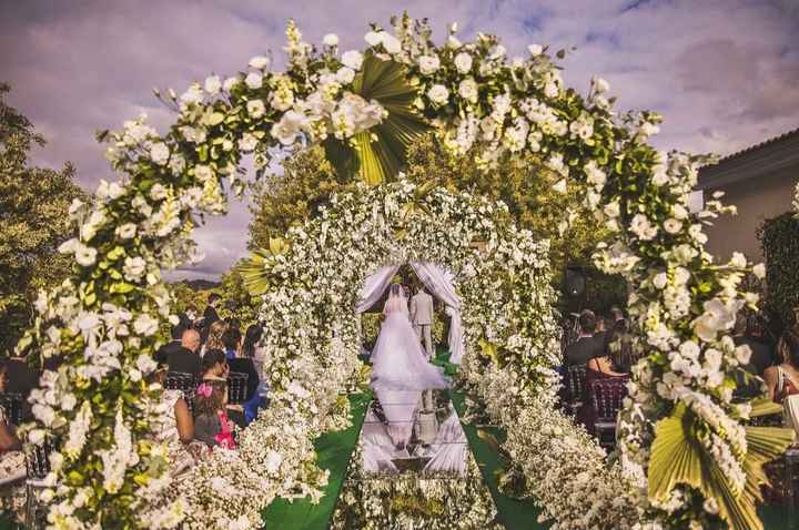 Arco de flores: você diz SIM para essa decoração? - 1