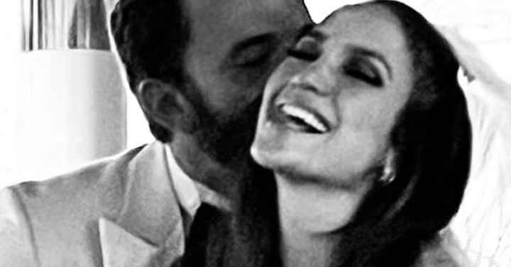 Depois de 20 anos... Jennifer Lopez e Ben Affleck se casam! - 1