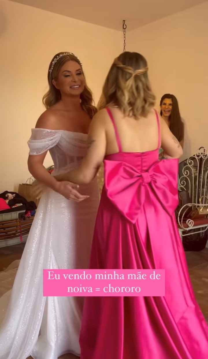 Viih Tube casa a mãe, Viviane, em festa toda trabalhada no rosa! - 2
