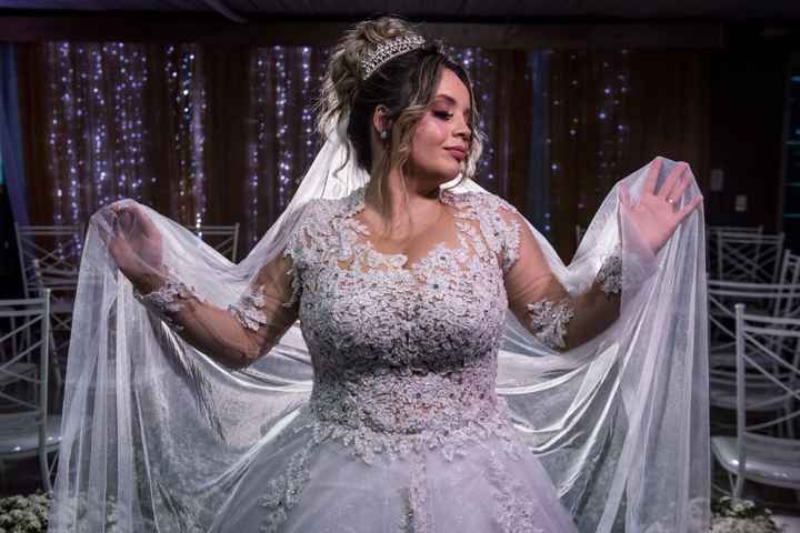Qual foto você sonha em tirar estando vestida de noiva? 📷👰 - 1