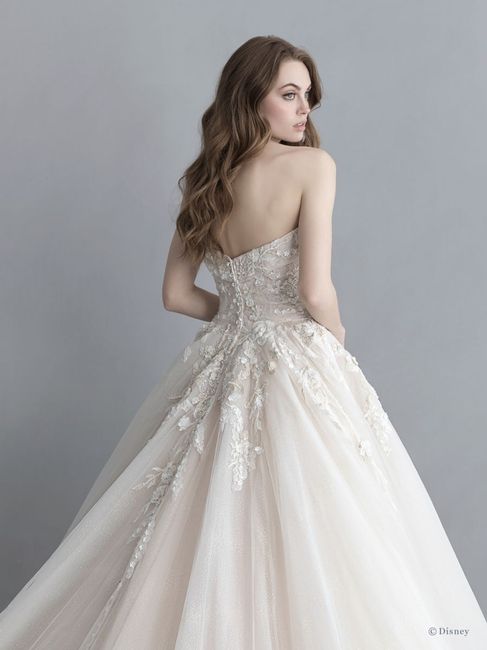Coleção de vestidos de noivas inspiradas nas princesas da Disney 34