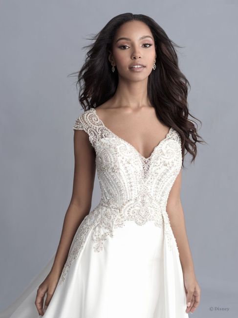 Coleção de vestidos de noivas inspiradas nas princesas da Disney 101
