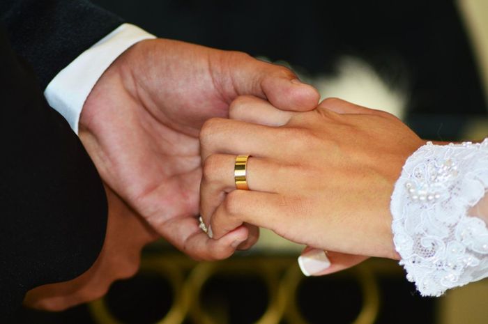 📸 Poste uma foto exibindo o seu anel de noivado ou aliança de casamento 24