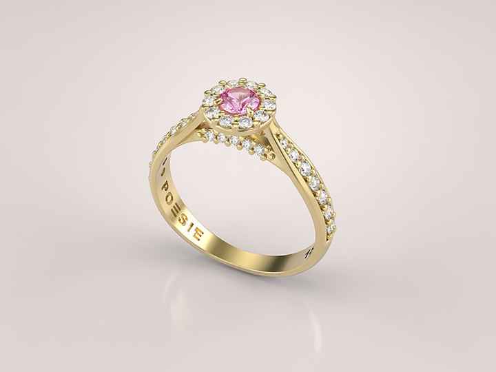 Toques de rosa: Alianças e anel de noivado - 1