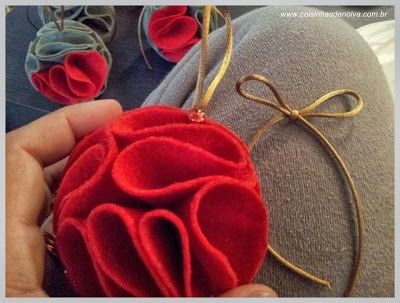 Bolas de natal de feltro...