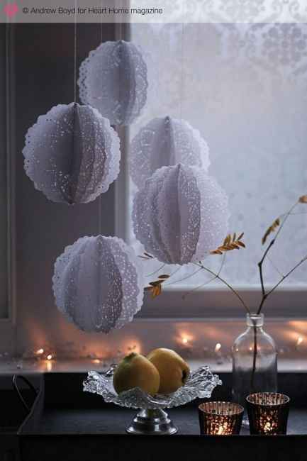 Pompom doilies