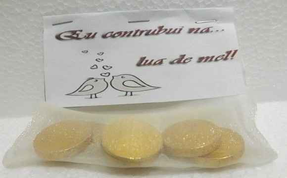 Moeda de chocolates para quem contribuir