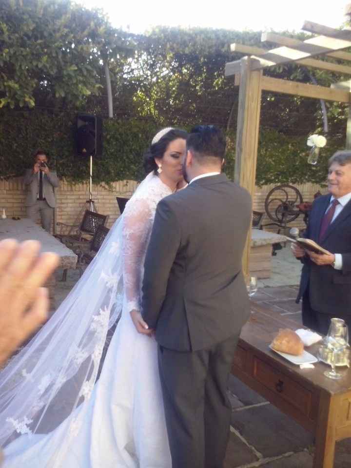 Beijo dos noivos