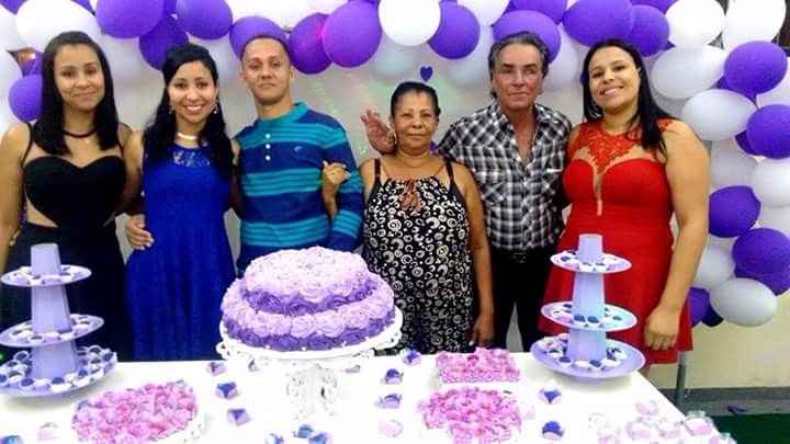 Minha Família... obs. a foto da família do noivo esta no álbum