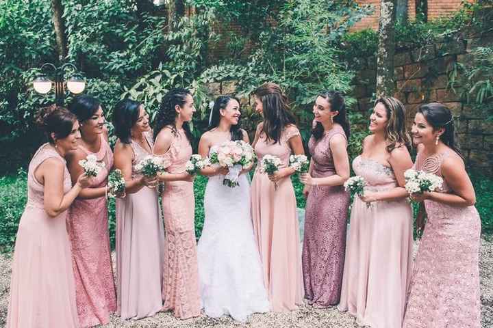 Madrinhas com vestidos diferentes - 2