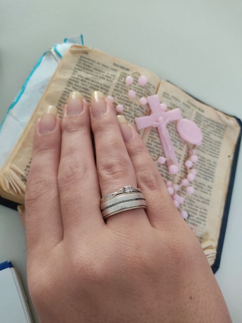 📸 Poste uma foto exibindo o seu anel de noivado ou aliança de casamento 31