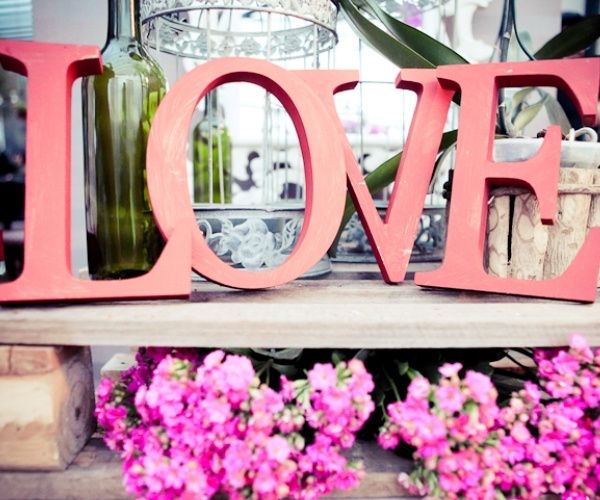 LOVE'